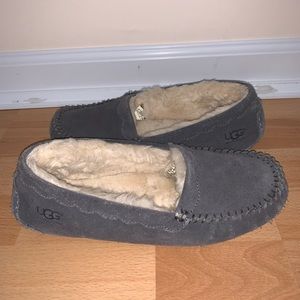 Ugg Moccasin Slippers✨ Size 8